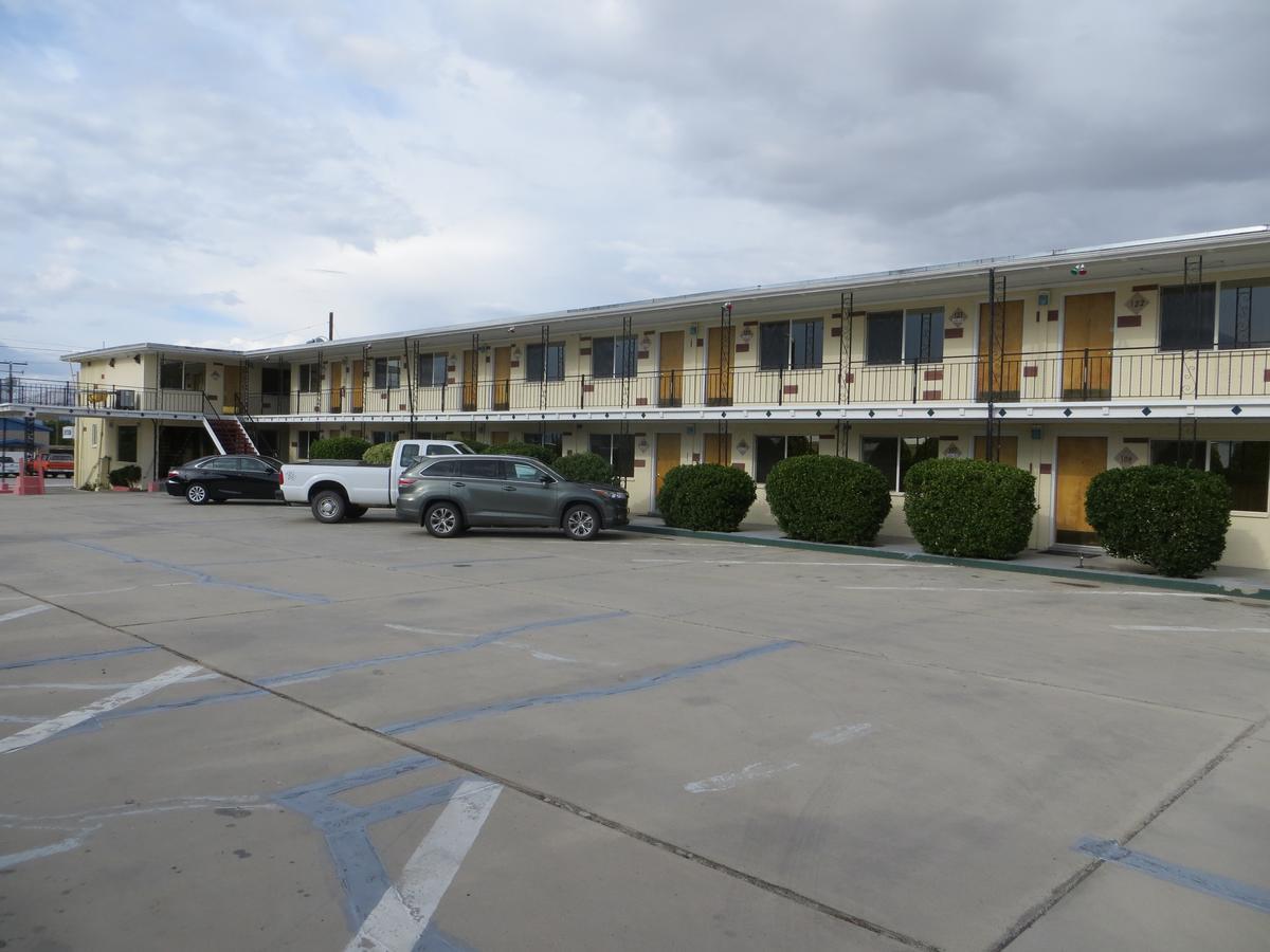 Holiday Lodge ฮอร์ธอร์น ภายนอก รูปภาพ
