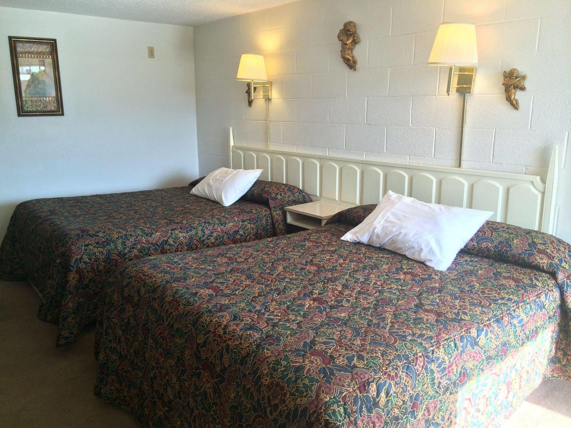 Holiday Lodge ฮอร์ธอร์น ภายนอก รูปภาพ