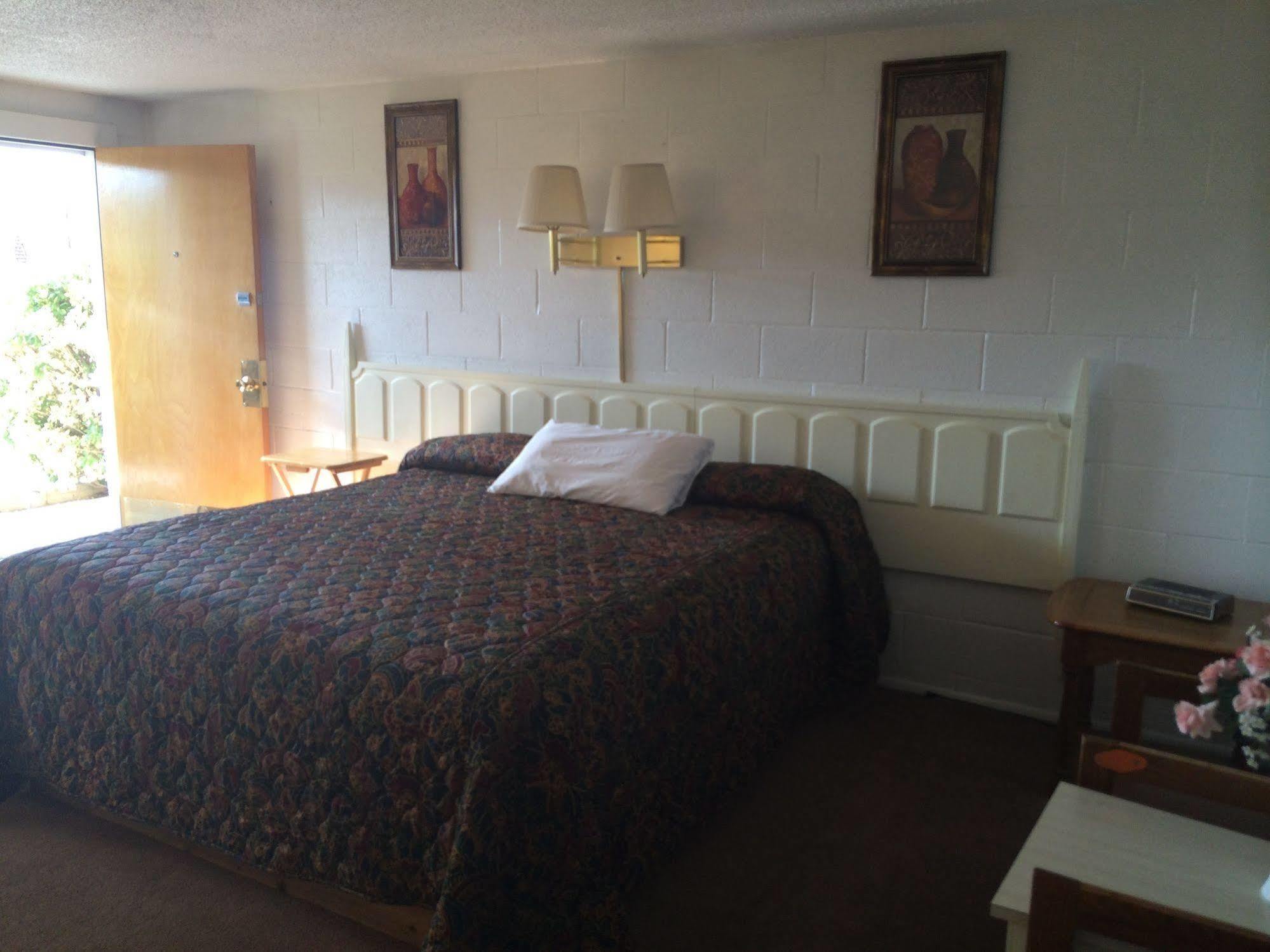 Holiday Lodge ฮอร์ธอร์น ภายนอก รูปภาพ